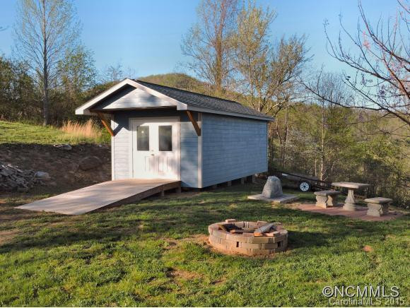 50 Perspective View - Photo 18