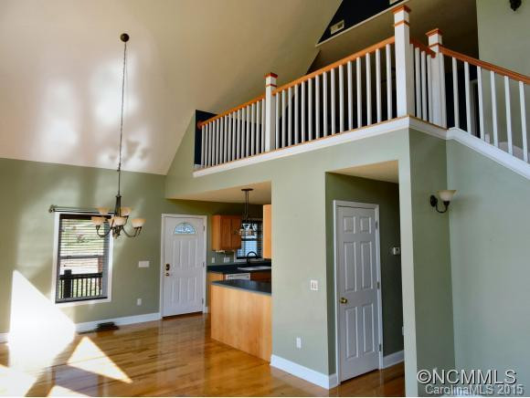 50 Perspective View - Photo 3