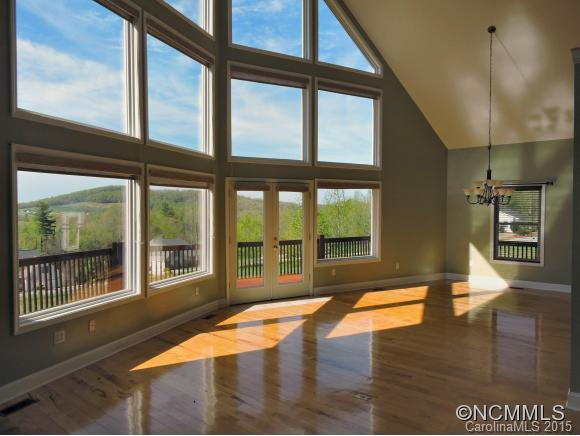 50 Perspective View - Photo 5