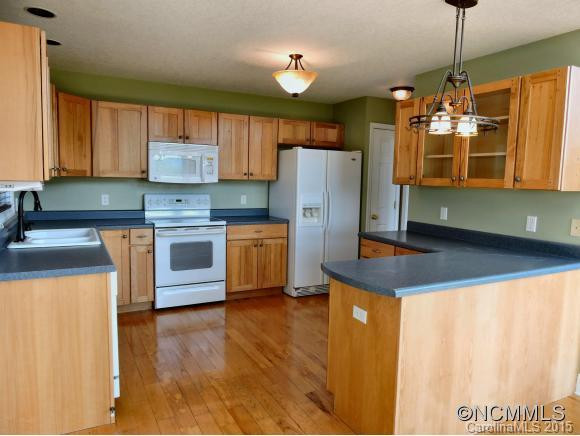 50 Perspective View - Photo 7
