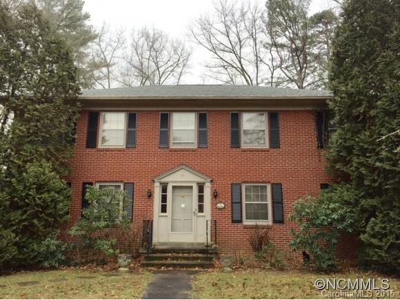 27 SHOREWOOD DR