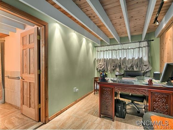 933 HENDERSONVILLE ROAD - Photo 18