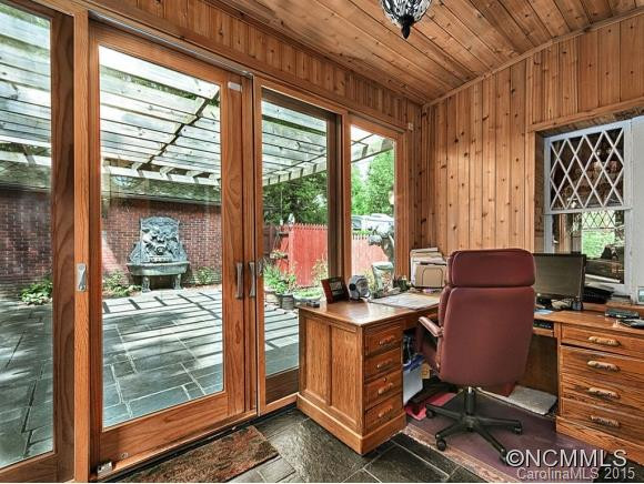 933 HENDERSONVILLE ROAD - Photo 20
