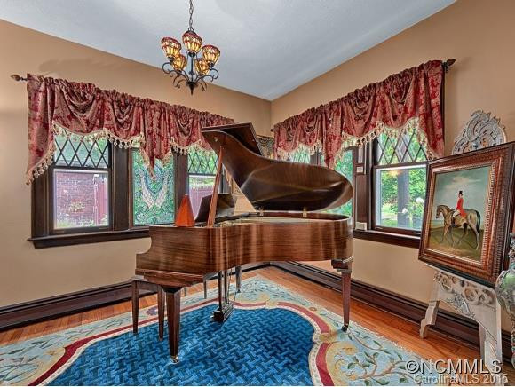 933 HENDERSONVILLE ROAD - Photo 6