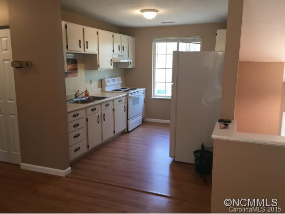 1010 W. Gilbert Street - Photo 4