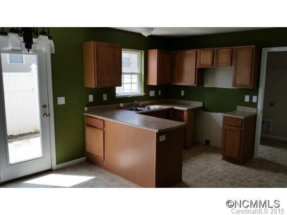 136 Lanceford Cir - Photo 4