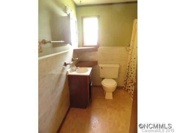 1532 Newfound Road - Photo 16