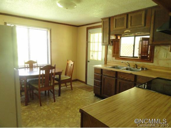 1532 Newfound Road - Photo 5