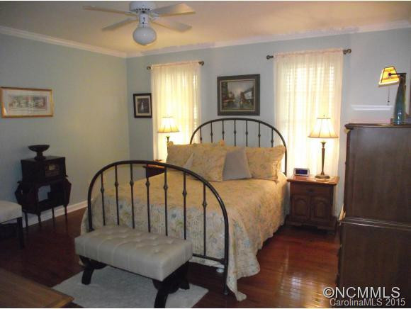 2085 Deep Woods Drive - Photo 11
