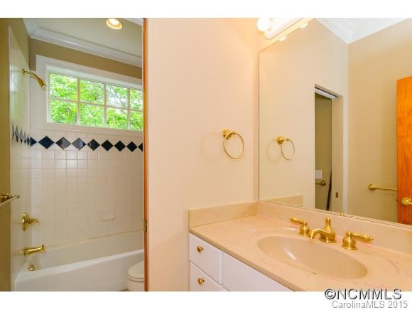 215 Deerwood Lane - Photo 17