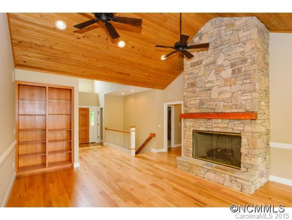 215 Deerwood Lane - Photo 5