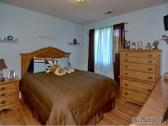 48 CAIRNES CIRCLE - Photo 17