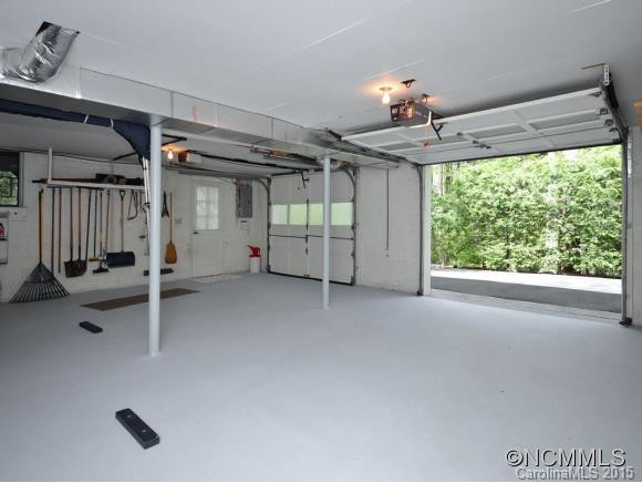 201 PARK LANE - Photo 12
