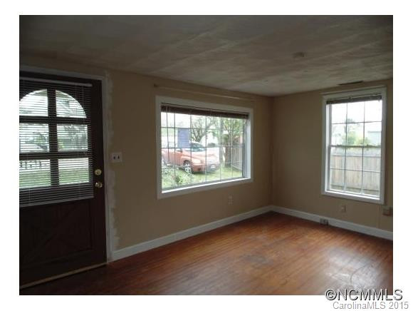 69 W. Crawford Street - Photo 2