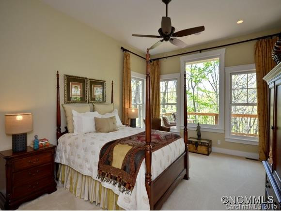 48 SUGAR MAPLE DRIVE - Photo 13