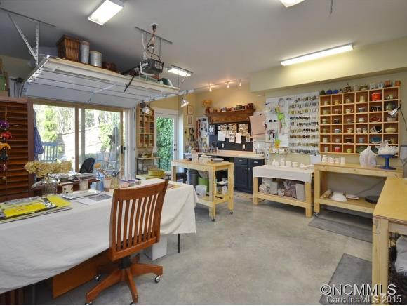 48 SUGAR MAPLE DRIVE - Photo 24