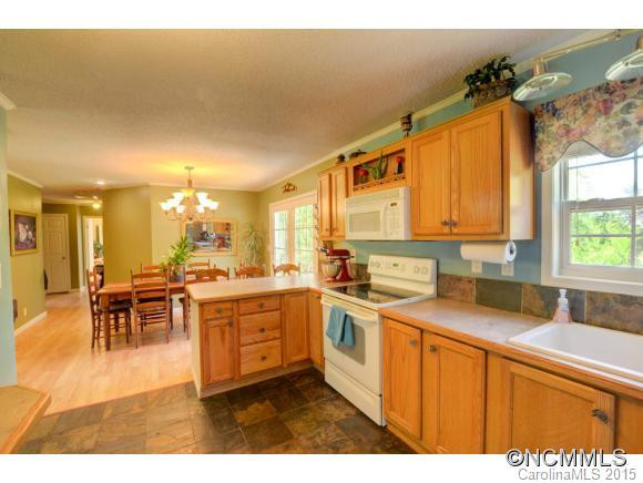 131 Maple Dr - Photo 11