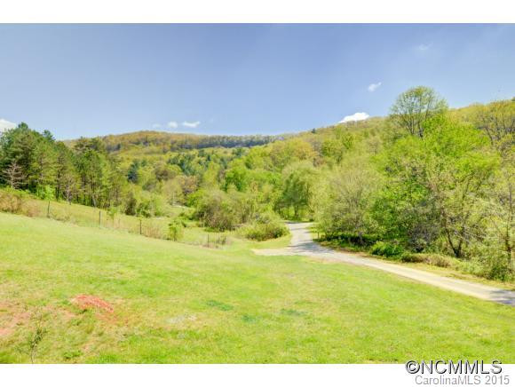 131 Maple Dr - Photo 3