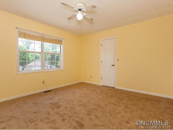 524 Belvidere Court - Photo 18
