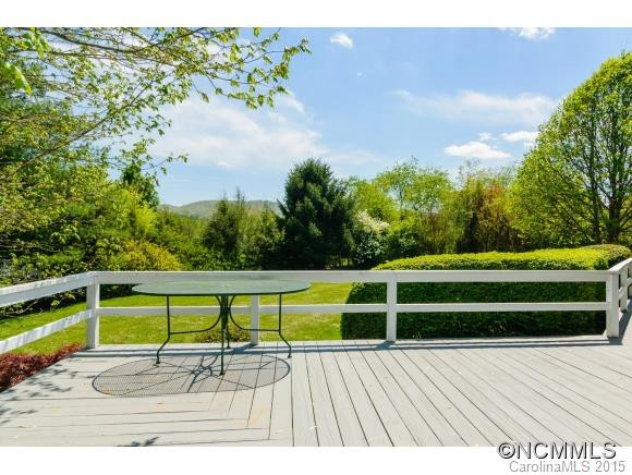 2 Rivoli Blvd. - Photo 18