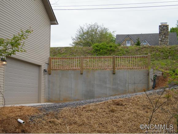 85 1/2 Wesley St. - Photo 16