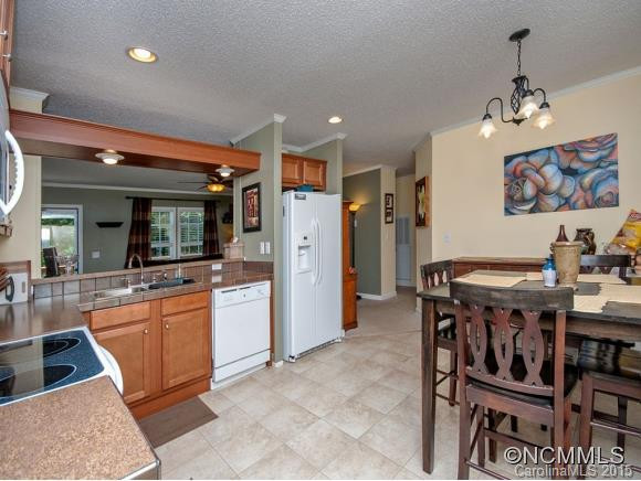 6232 PANTHER CREEK ROAD - Photo 4