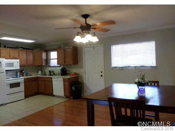 263 Fairway Lane - Photo 4