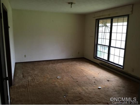 10 Ridgeway Dr - Photo 2