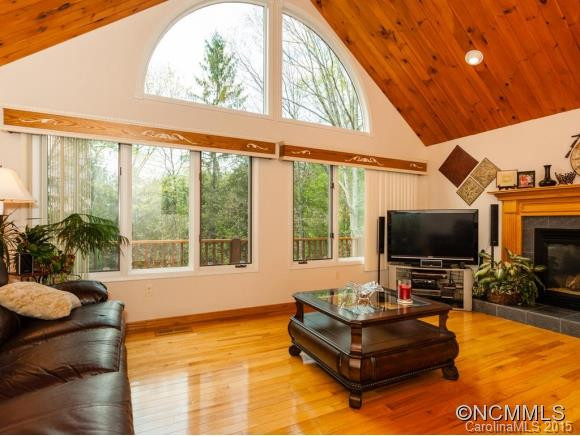 31 Spring Hill Drive - Photo 4