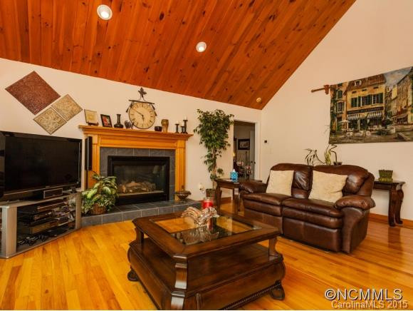 31 Spring Hill Drive - Photo 5