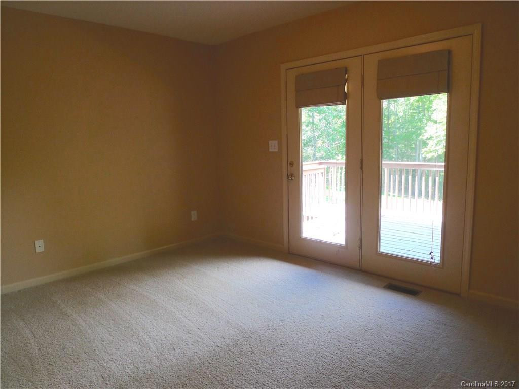 2409 Lake Forest Cove - Photo 9