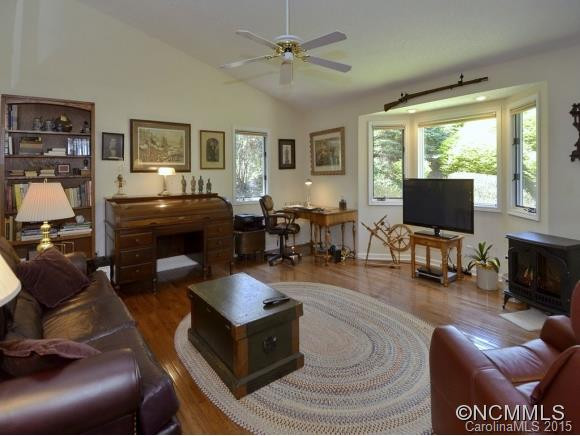 30 HILLCREEK DRIVE - Photo 4