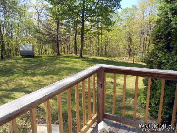 105 Blue Mountain Road - Photo 2
