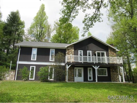 144 BEECHWOOD CIRCLE