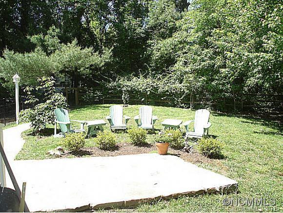 144 BEECHWOOD CIRCLE - Photo 21