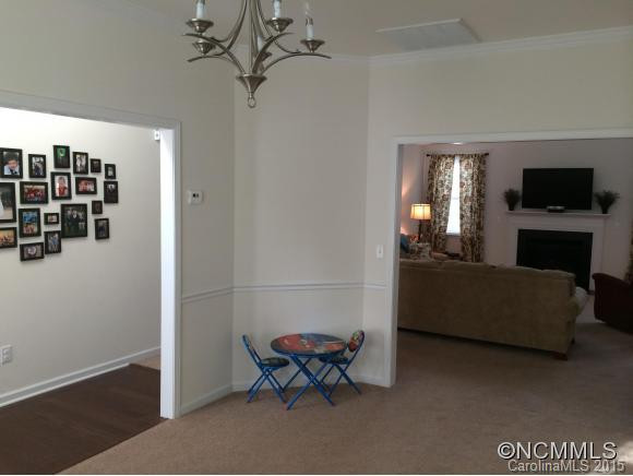 145 Roanoke Road - Photo 6