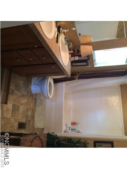 1052 E. New Hope Rd. - Photo 5