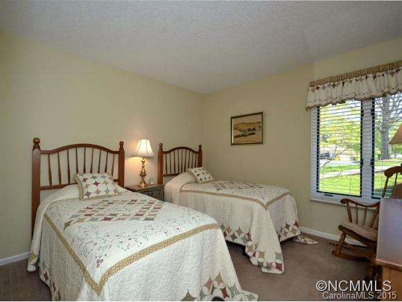 116 DEERLAKE DRIVE - Photo 12