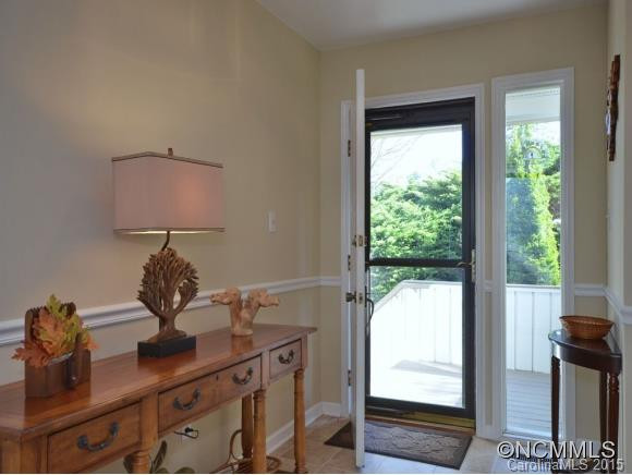 116 DEERLAKE DRIVE - Photo 3