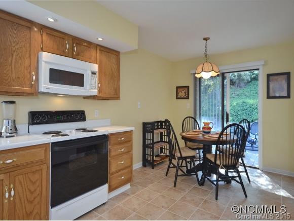 116 DEERLAKE DRIVE - Photo 8