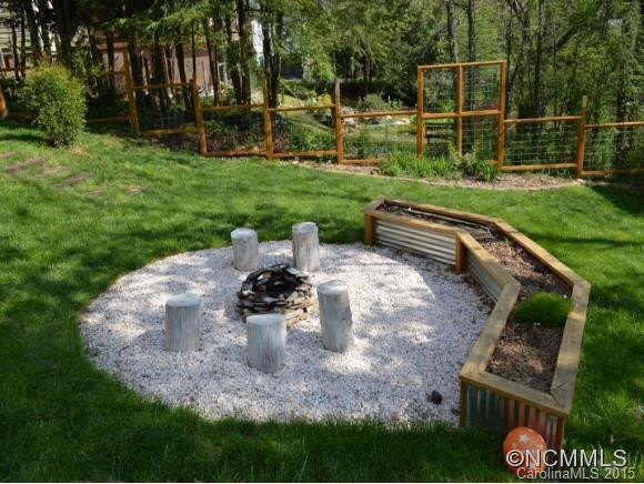 254 BREVARD ROAD - Photo 7