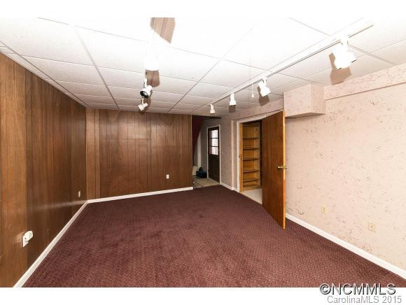 440 Puppet Place - Photo 18