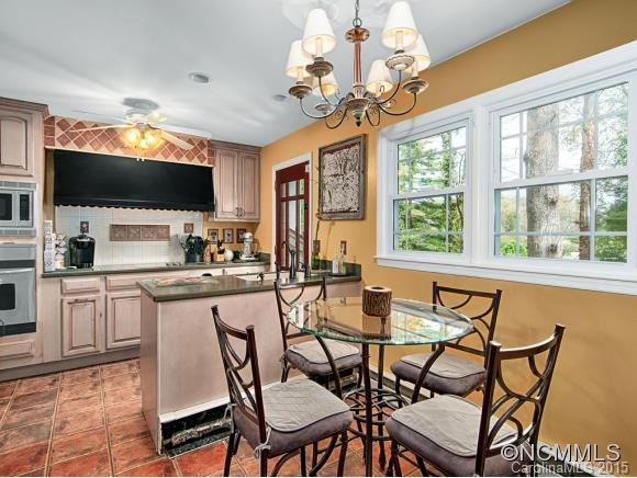 315 East Marshall Street - Photo 6