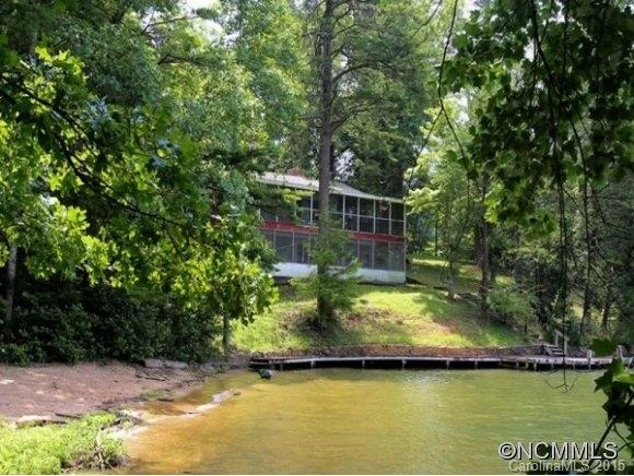 212 PARADISE POINT