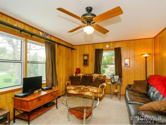 1291 Sugarloaf Road - Photo 17
