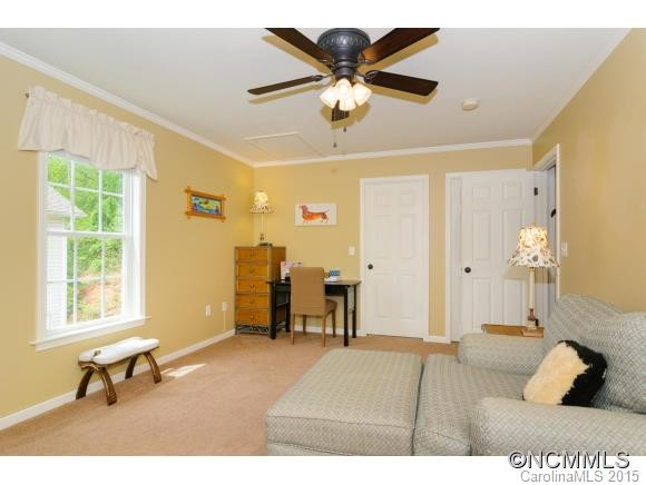 35 Oakcrest Place - Photo 13