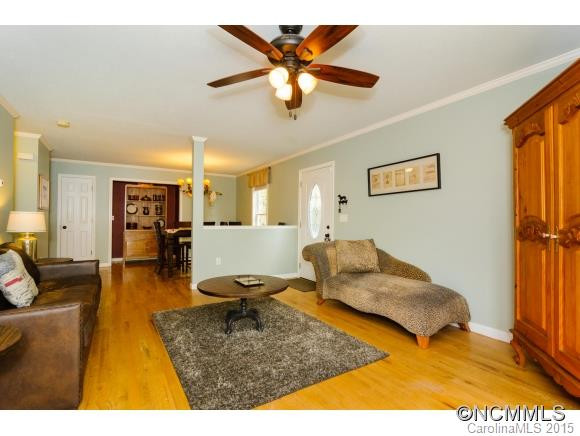 35 Oakcrest Place - Photo 4