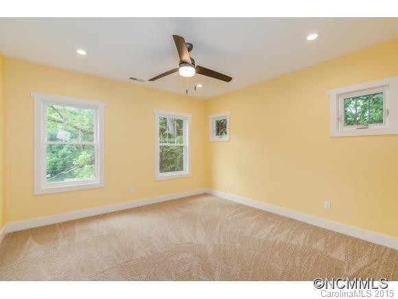212 Wellington St - Photo 12