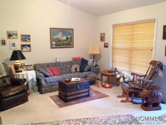 42 Weigela Lane - Photo 2