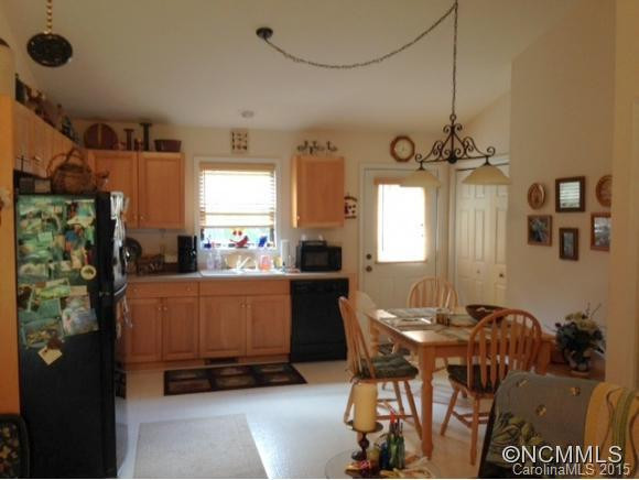 42 Weigela Lane - Photo 3